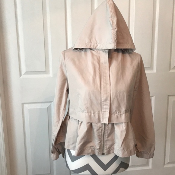 Jackets & Blazers - Lightweight High-Low Windbreaker